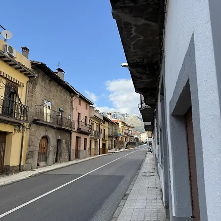 Casa Buganvilla De Gredos Apartman Mombeltrán